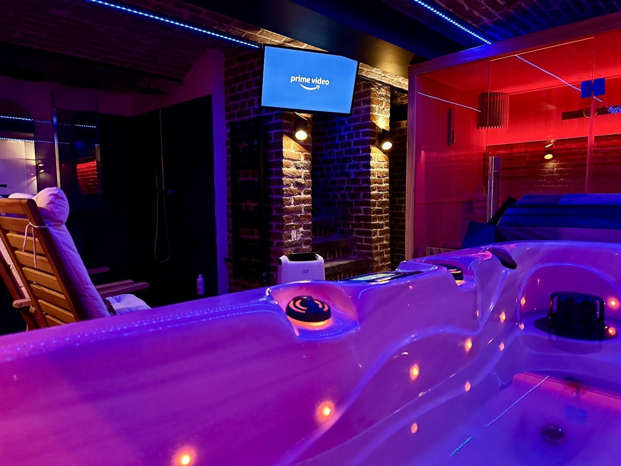 Le Bijou - Appartement, Sauna Et Jacuzzi - Rijsel Buitenkant foto