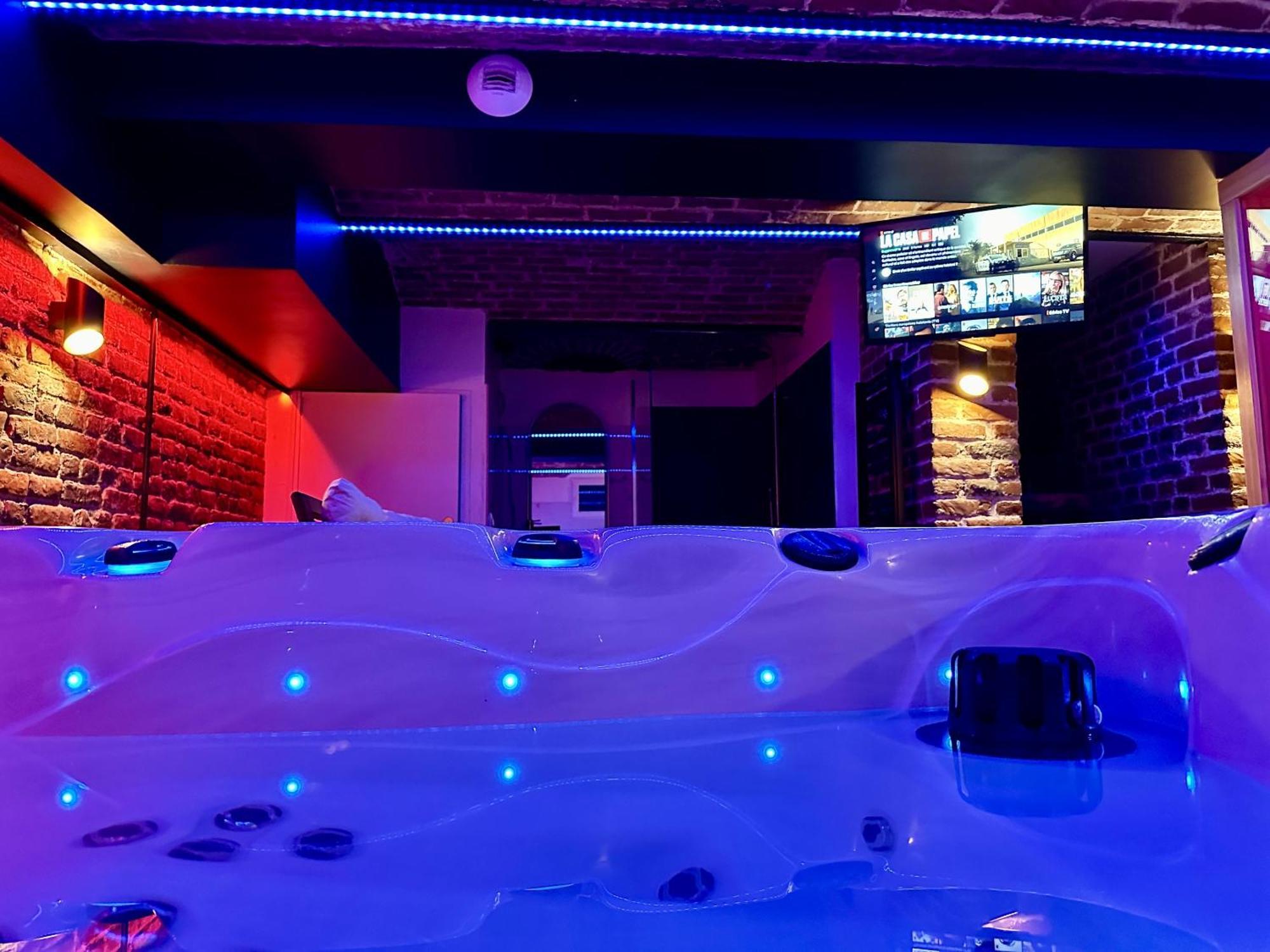 Le Bijou - Appartement, Sauna Et Jacuzzi - Rijsel Buitenkant foto